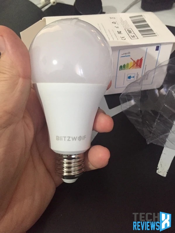 Blitzwolf BW-LT21 Smart Bulb Review