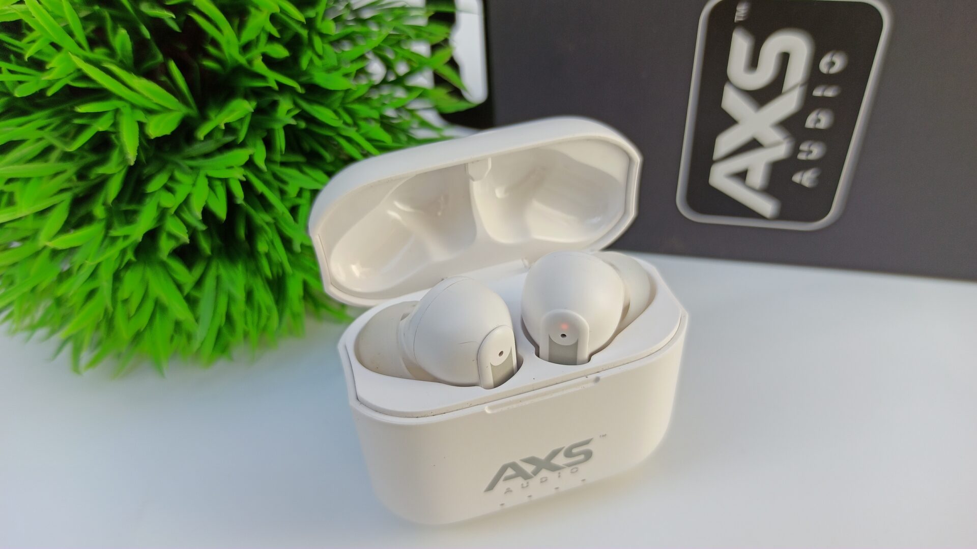 How to pair The AXS Audio Earbuds with your smartphone