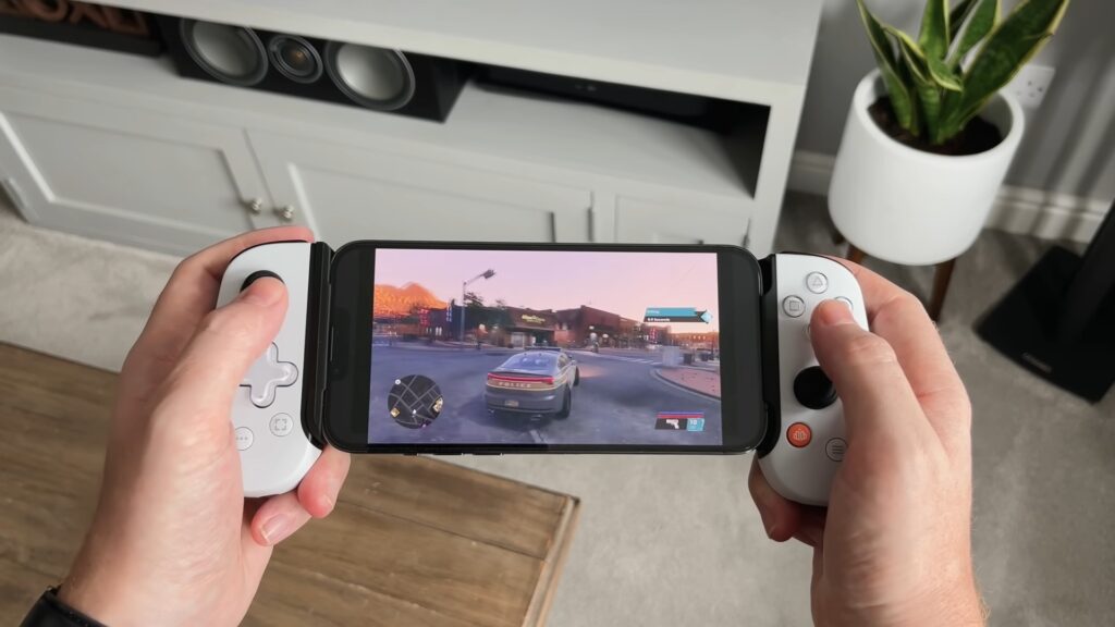 Choosing the Perfect USB-C Game Controller for Your iPhone 15 Pro: A Quiq Guide